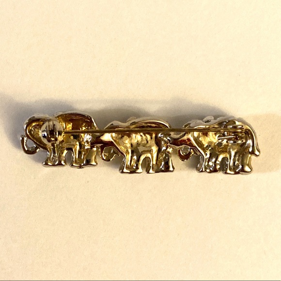 Three Elephants Brooch - Picture 4 of 8